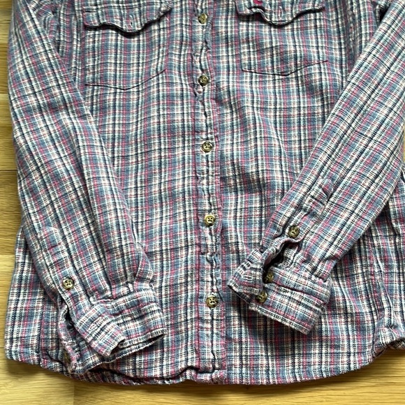 Carhartt women’s cotton flannel plaid button down medium - Picture 4 of 6